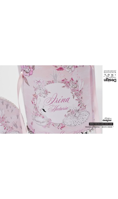 Trusou de botez cu lebede si motive florale personalizat pentru fete, Lebada alba 52
